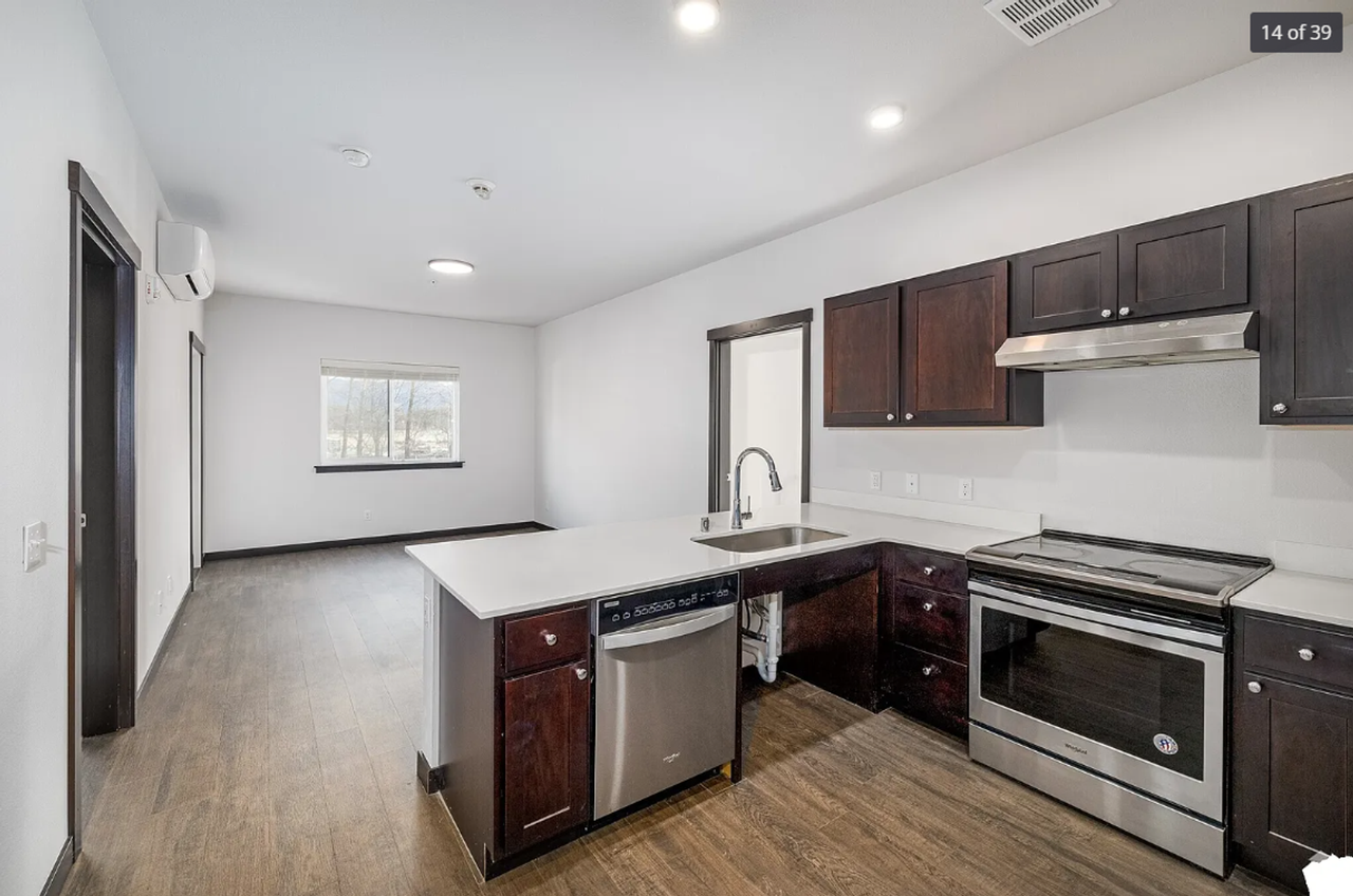 Hub City Apartments - Photo 3 of 26