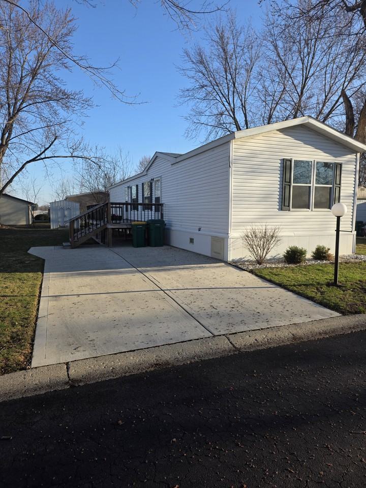 103 Oak Ave #103N - Photo 2 of 26