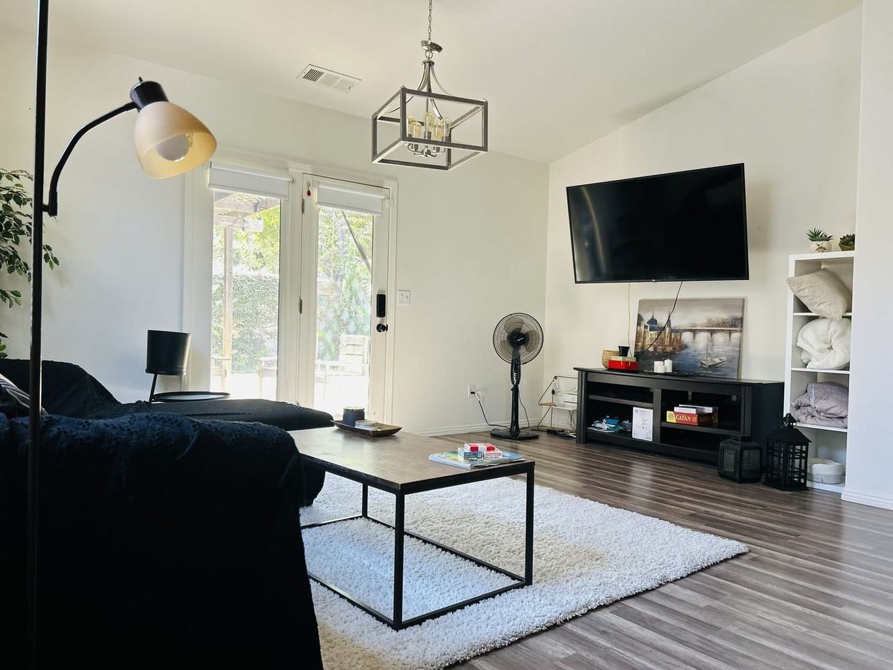 3935 E Laurel Ct - Photo 4 of 10