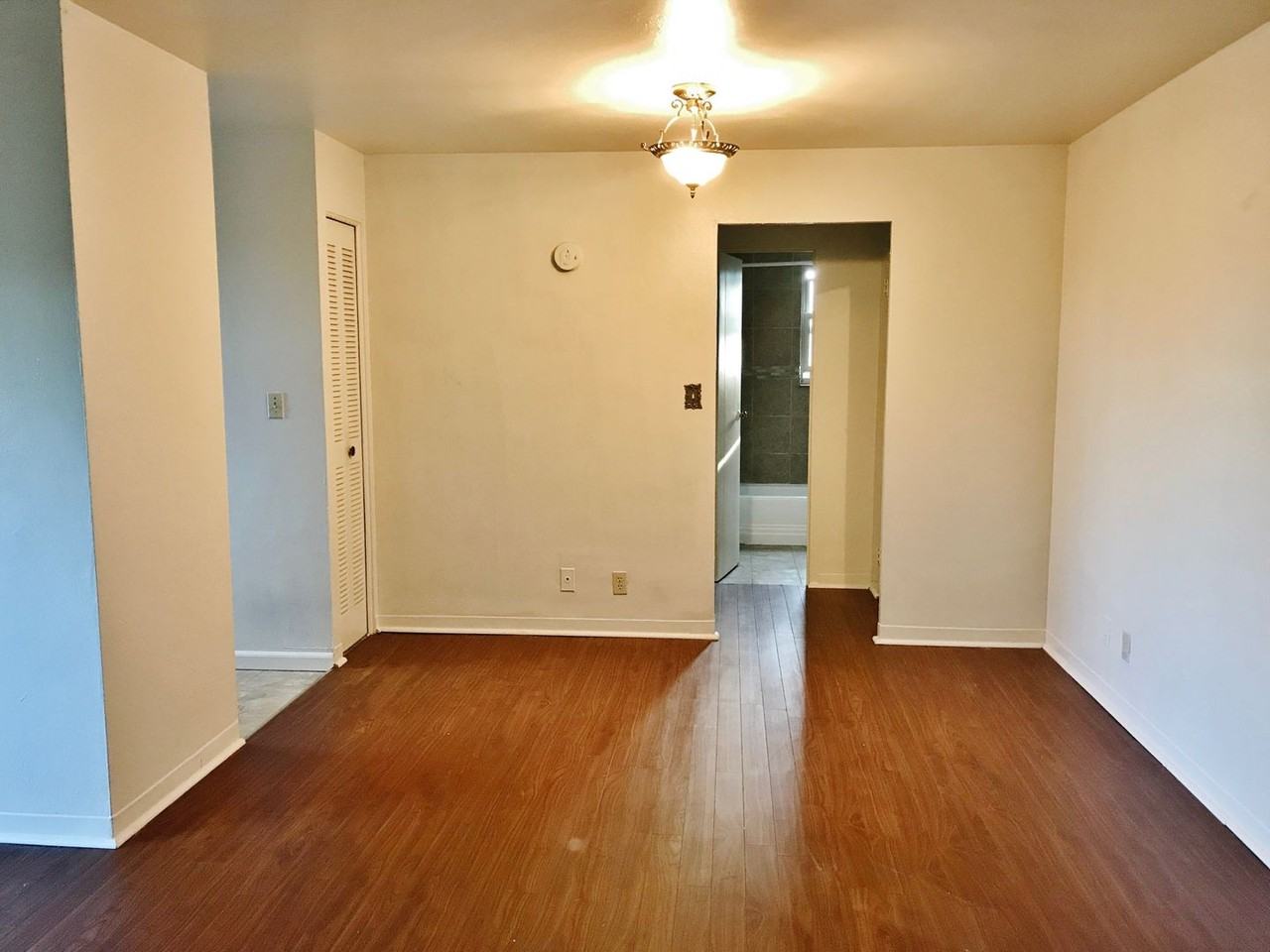 Squirrel Hill - Photo 5 of 17