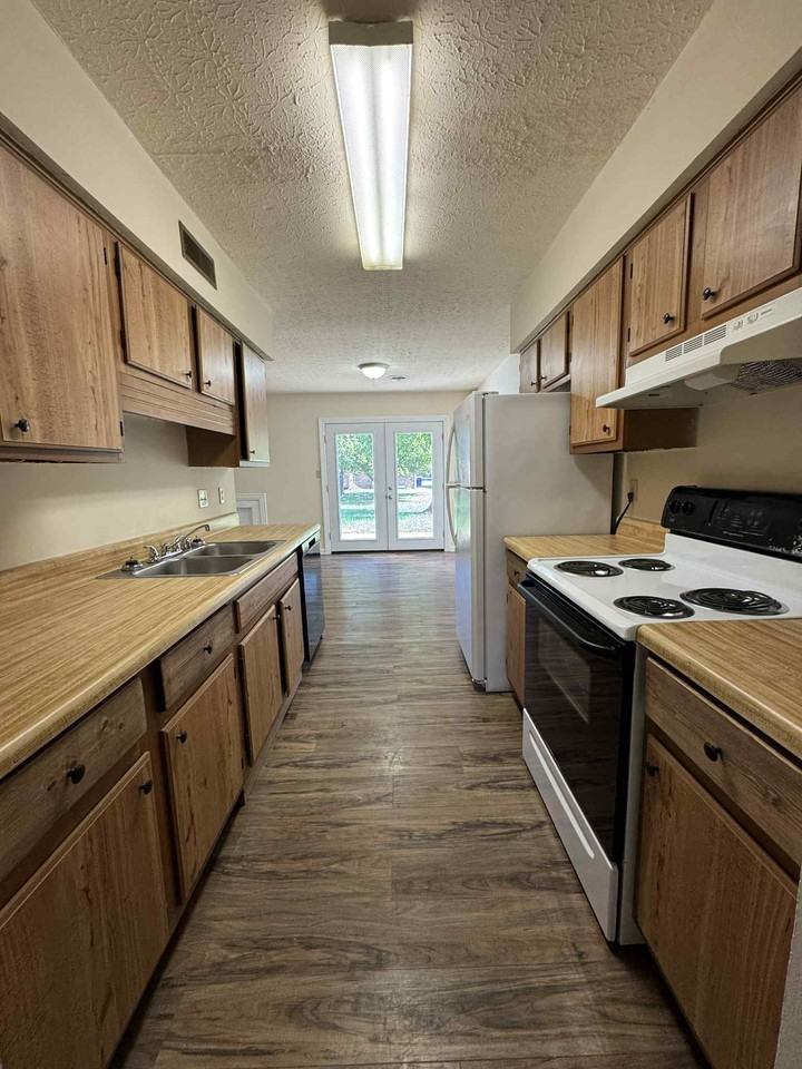 1730 Oshea St #2 - Photo 4 of 20