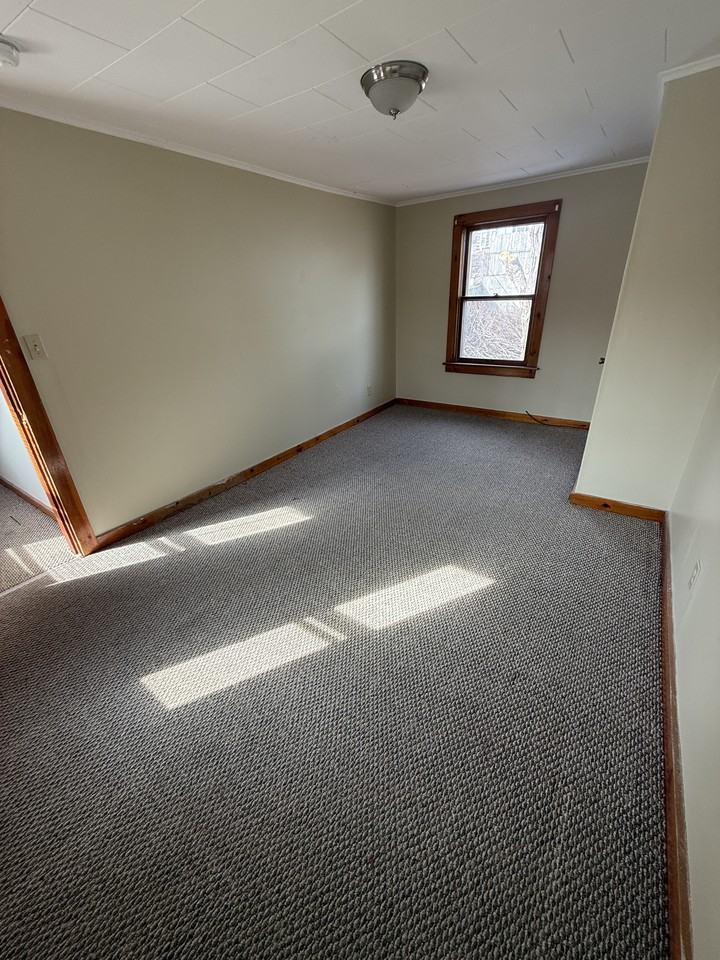 22 Gerrish St #3 - Photo 4 of 9