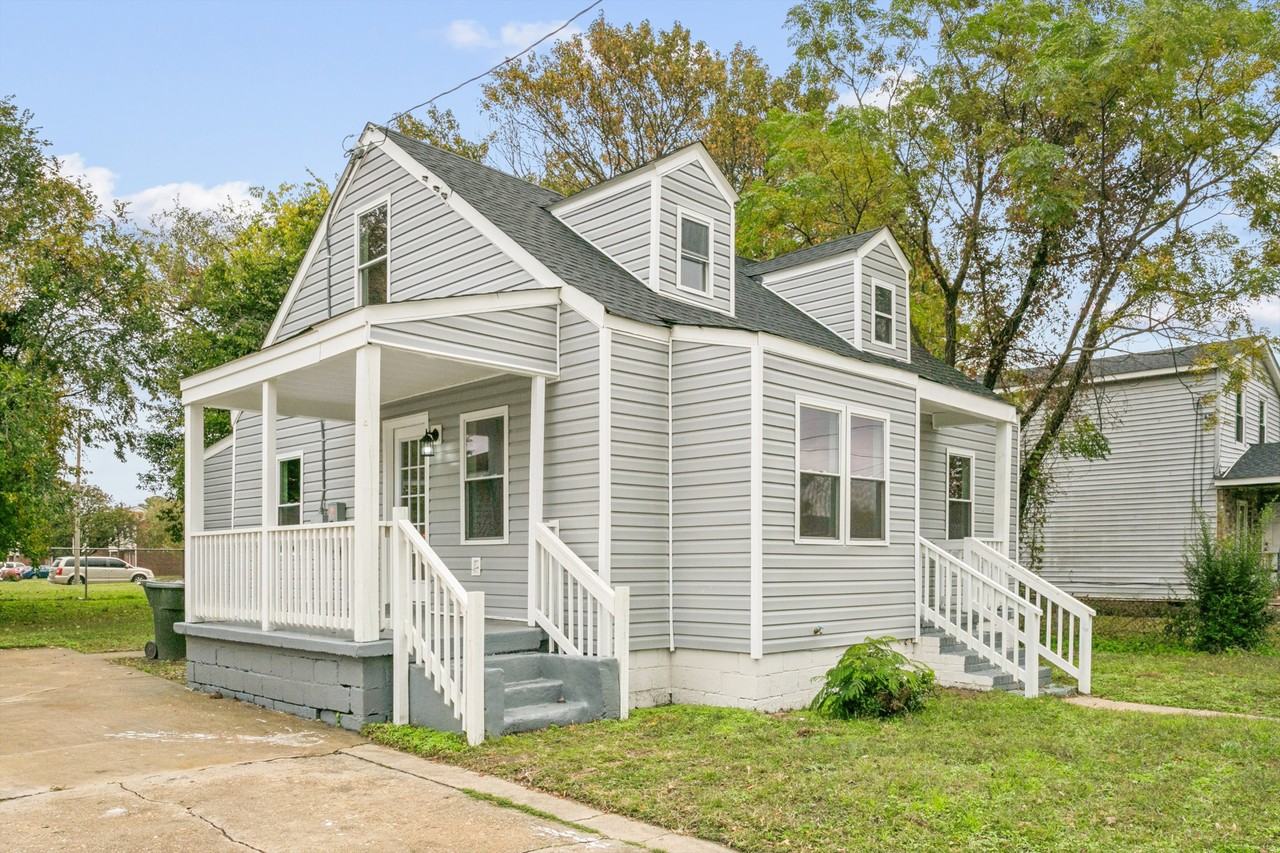 924 Ivy Ave #1 - Photo 3 of 32