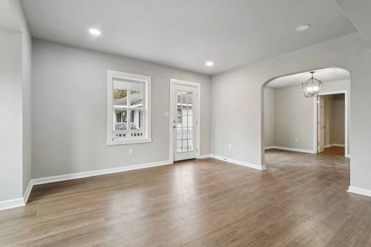 924 Ivy Ave #1 - Photo 6 of 32