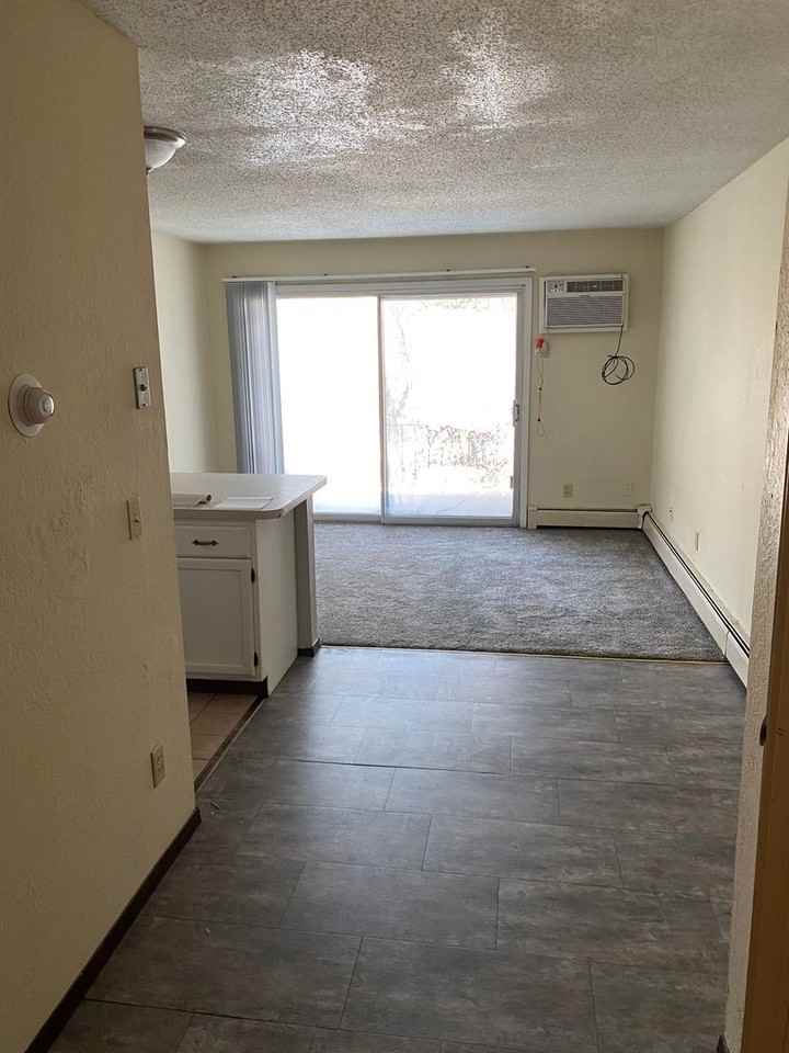 Eastern Heights Apartments - Photo 5 of 23