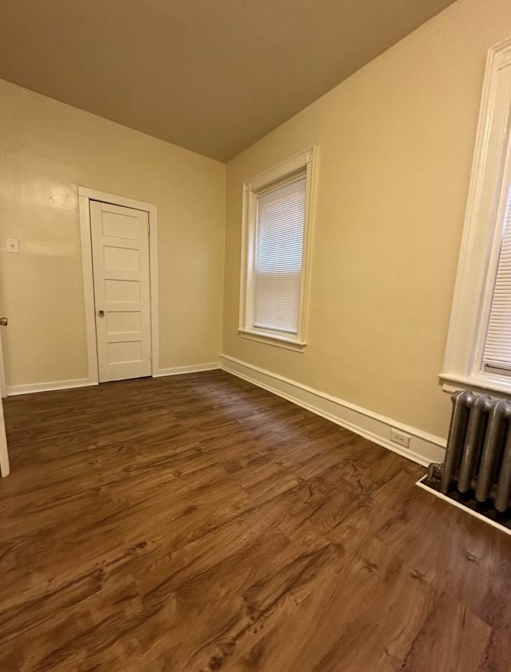 1330 W Hunting Park Ave #2 - Photo 7 of 10