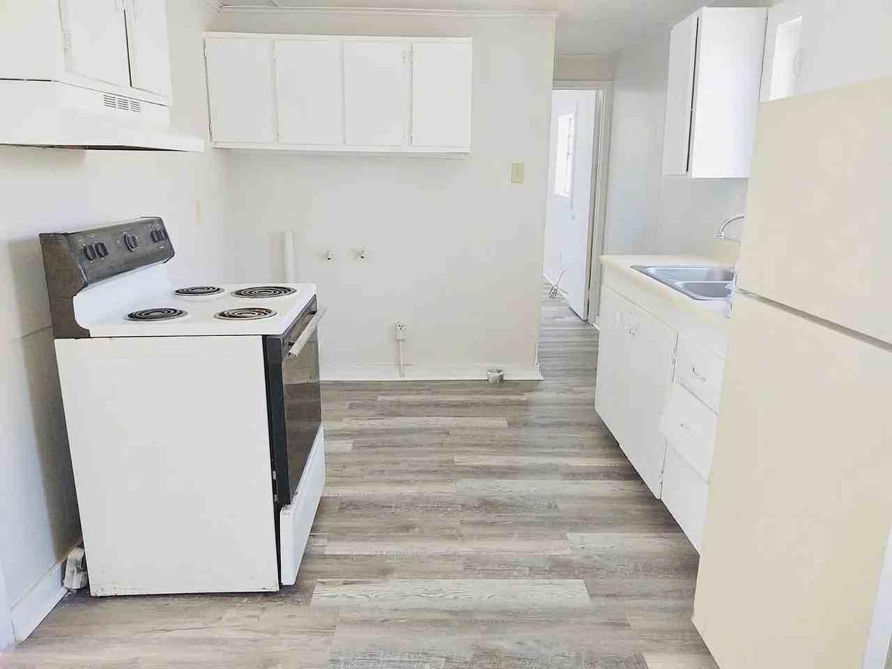 402 Lamar St #1 - Photo 2 of 10