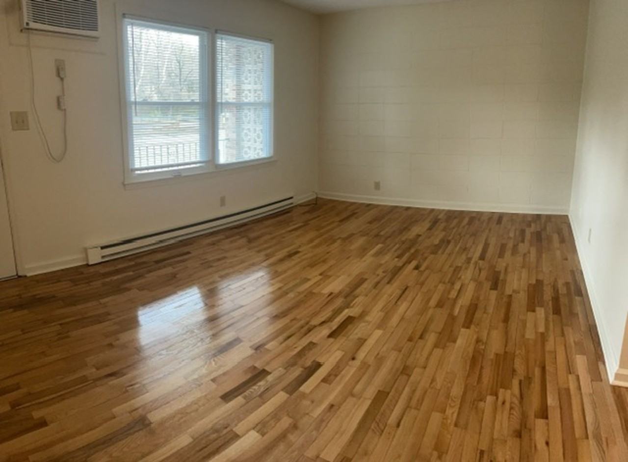 Audubon Apts. C Bldg - Photo 7 of 12