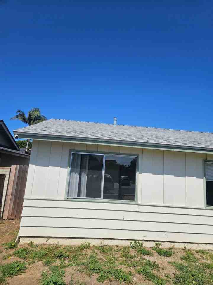 2776 Barbour Dr - Photo 5 of 34