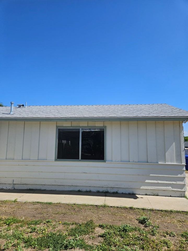 2776 Barbour Dr - Photo 6 of 34