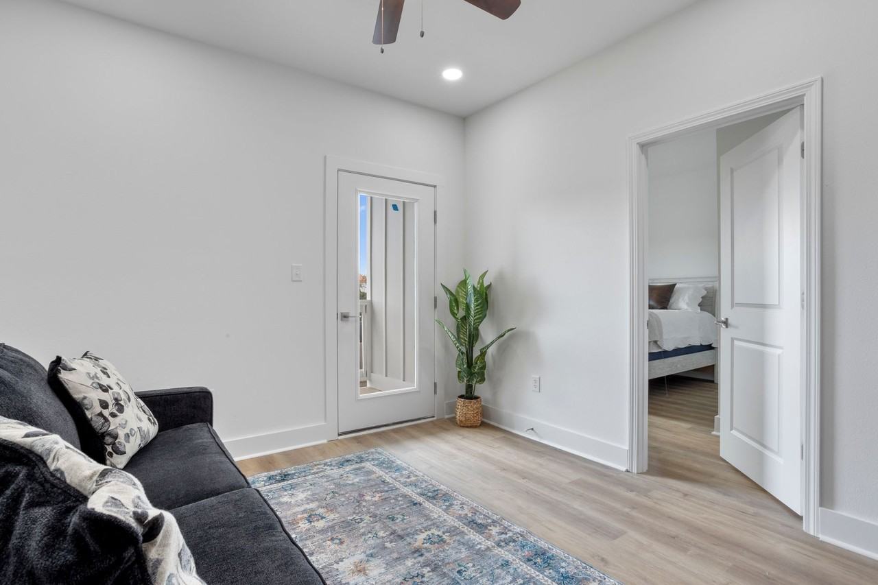 Palmetto Place Apartments – Modern Living in a Prime Location - Photo 6 of 50