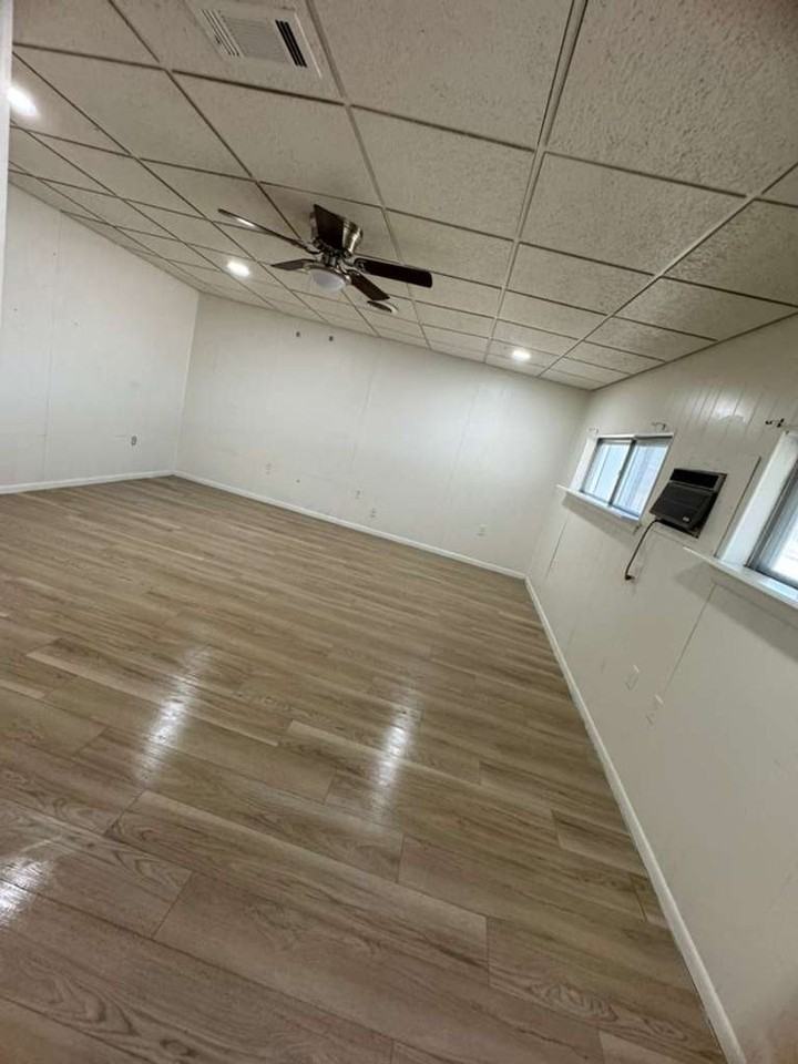 2536 W Rochelle Rd - Photo 4 of 18