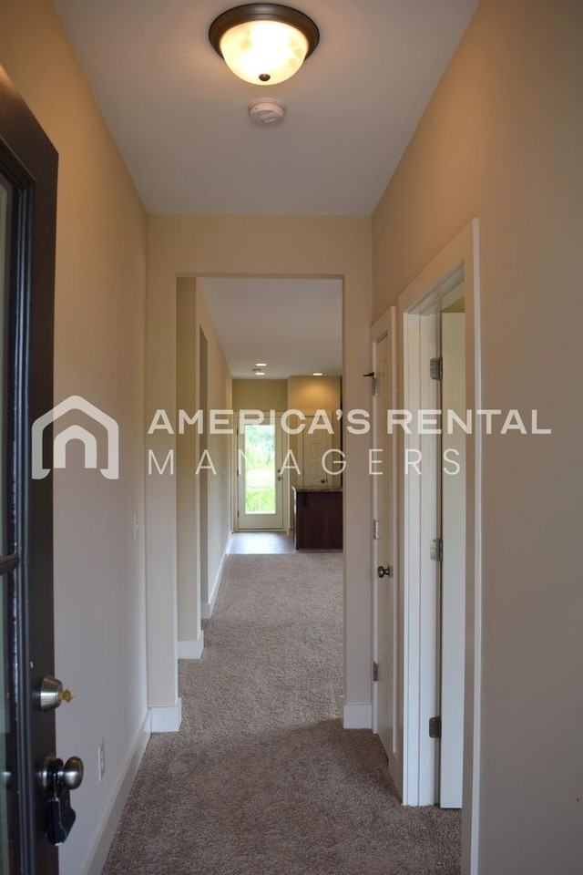 819 Kent Dr - Photo 4 of 18