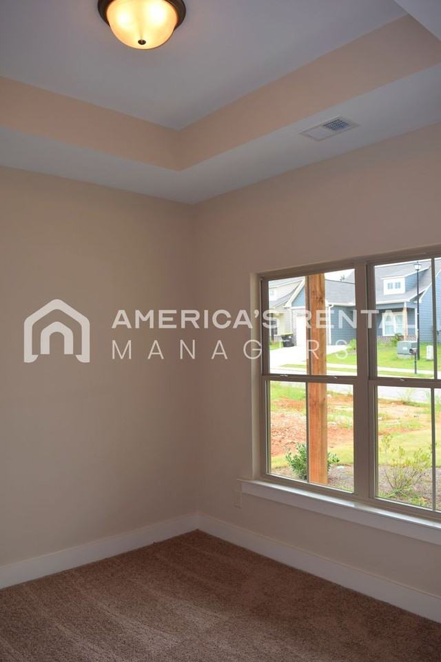 819 Kent Dr - Photo 5 of 18