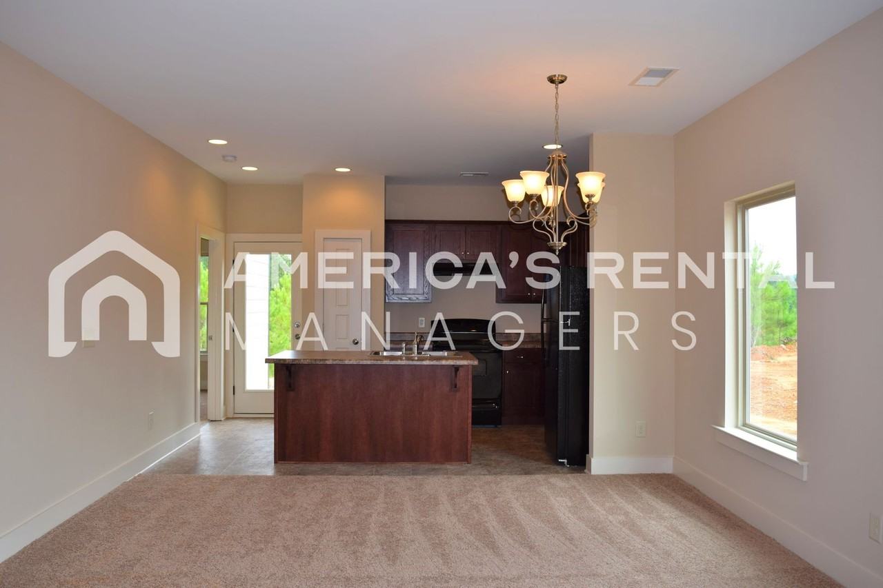 819 Kent Dr - Photo 7 of 18