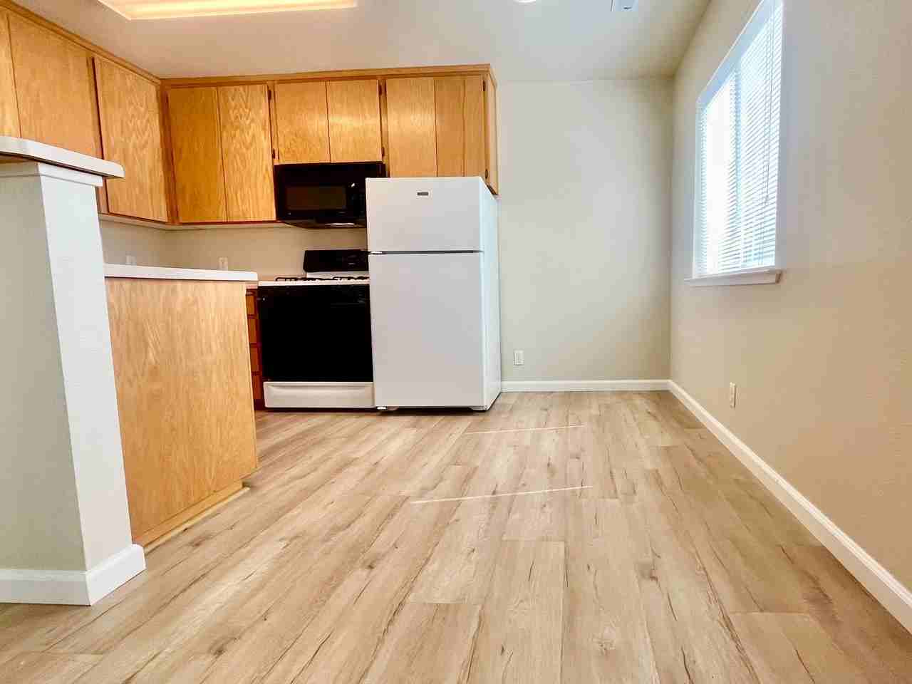 Burnap Gardens Apartments - Photo 6 of 39