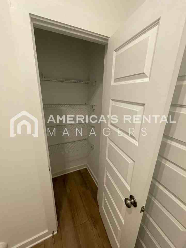 1982 Golf Course Rd - Photo 6 of 43