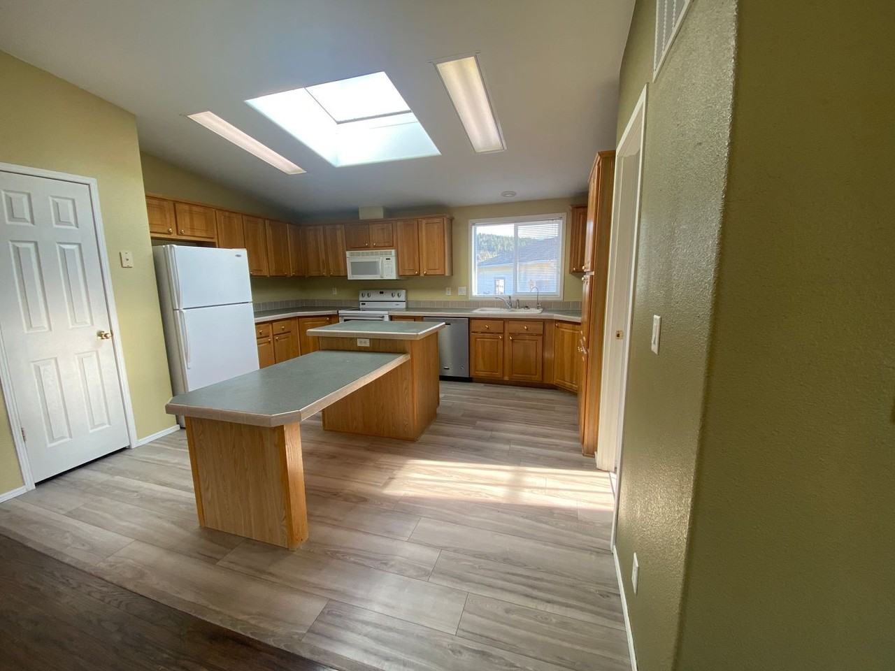 543 Cochran Ln - Photo 6 of 19