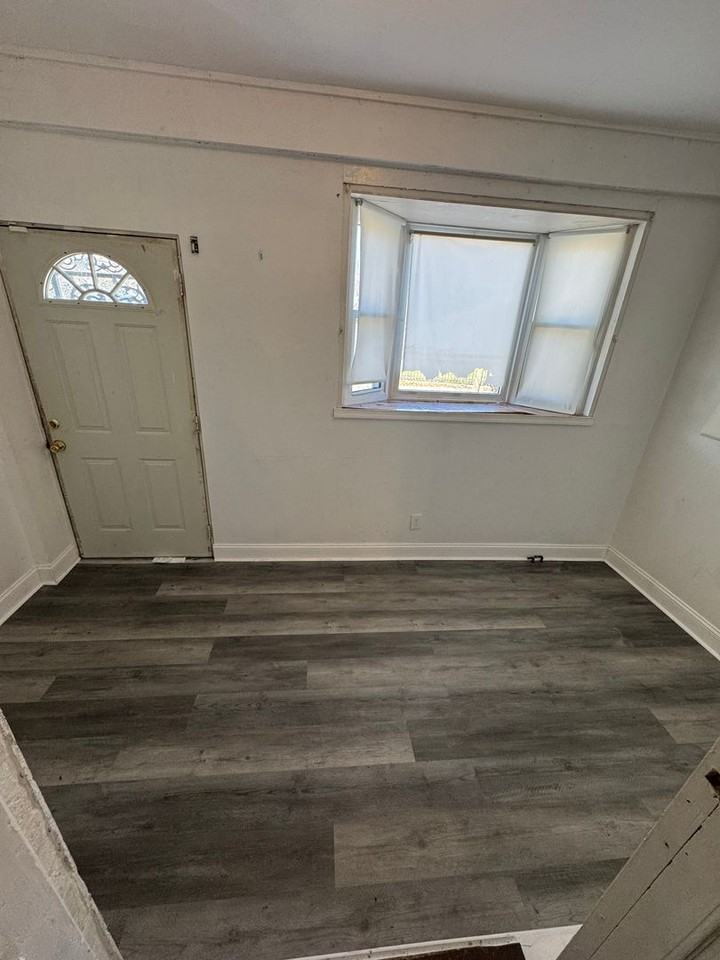 1142 E Woodlawn St - Photo 5 of 5