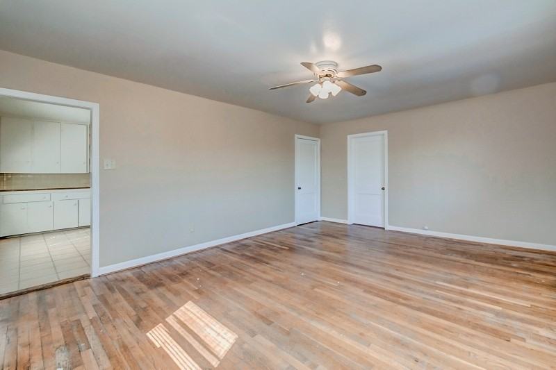 1000 1/2 Holland Ave - Photo 6 of 14