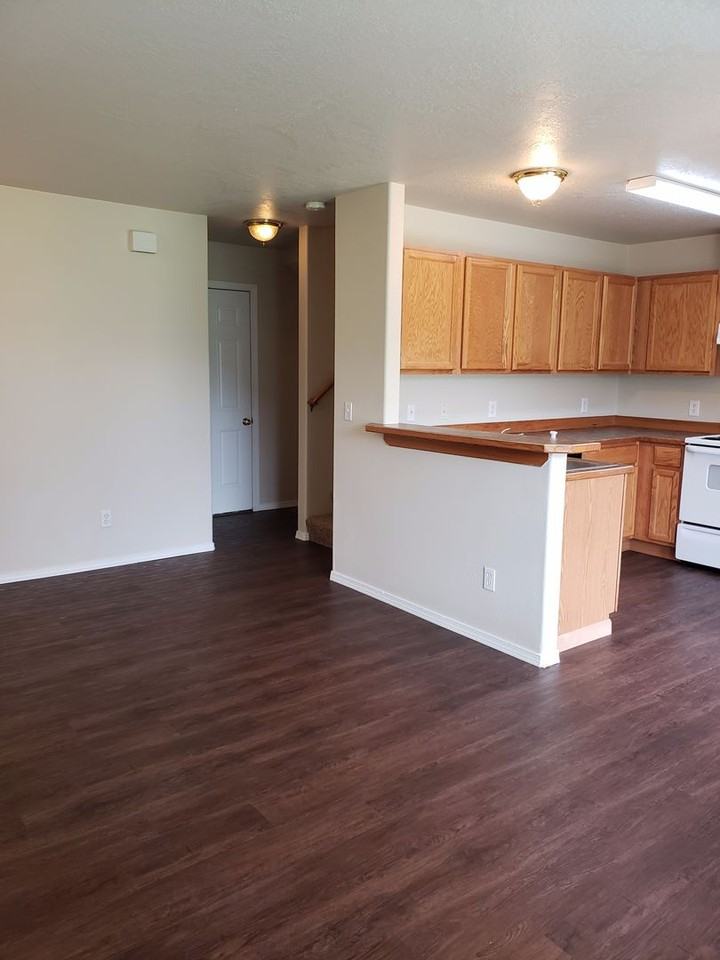 1612 E Coeur D Alene Ave #A - Photo 5 of 13