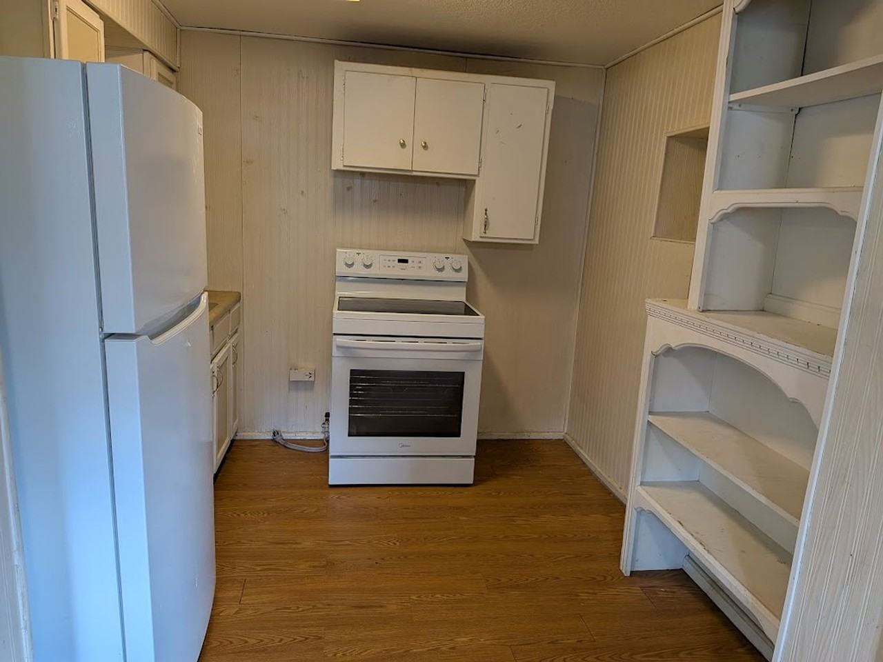 324 E Front St - Photo 7 of 9