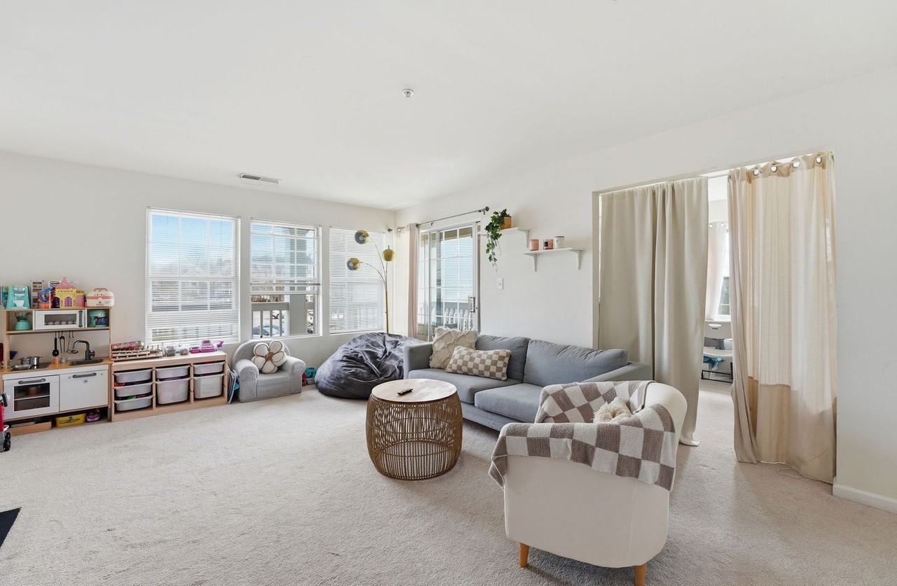 8103 Lacy Dr - Photo 6 of 27