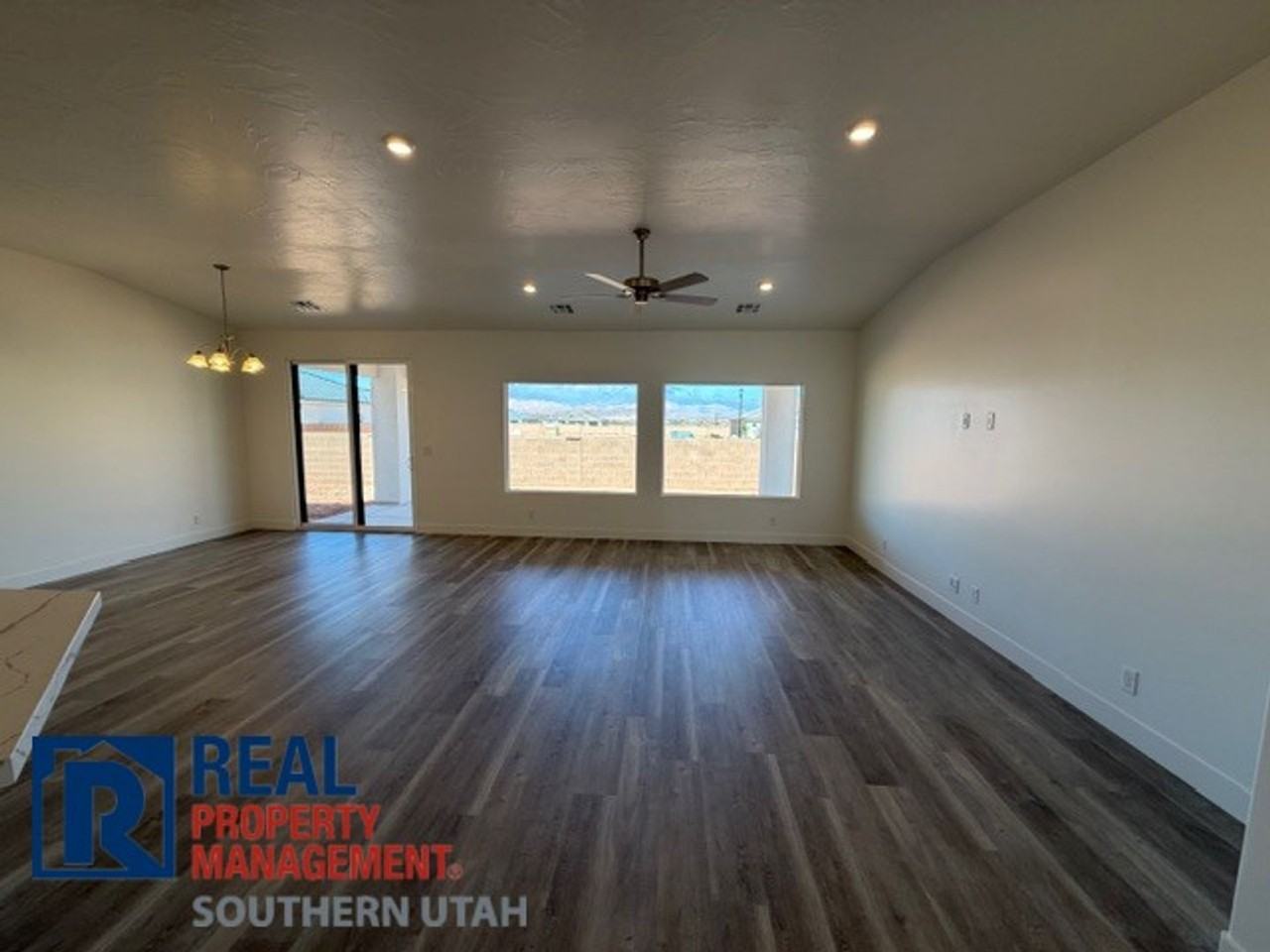 4758 W 3080 S - Photo 6 of 26