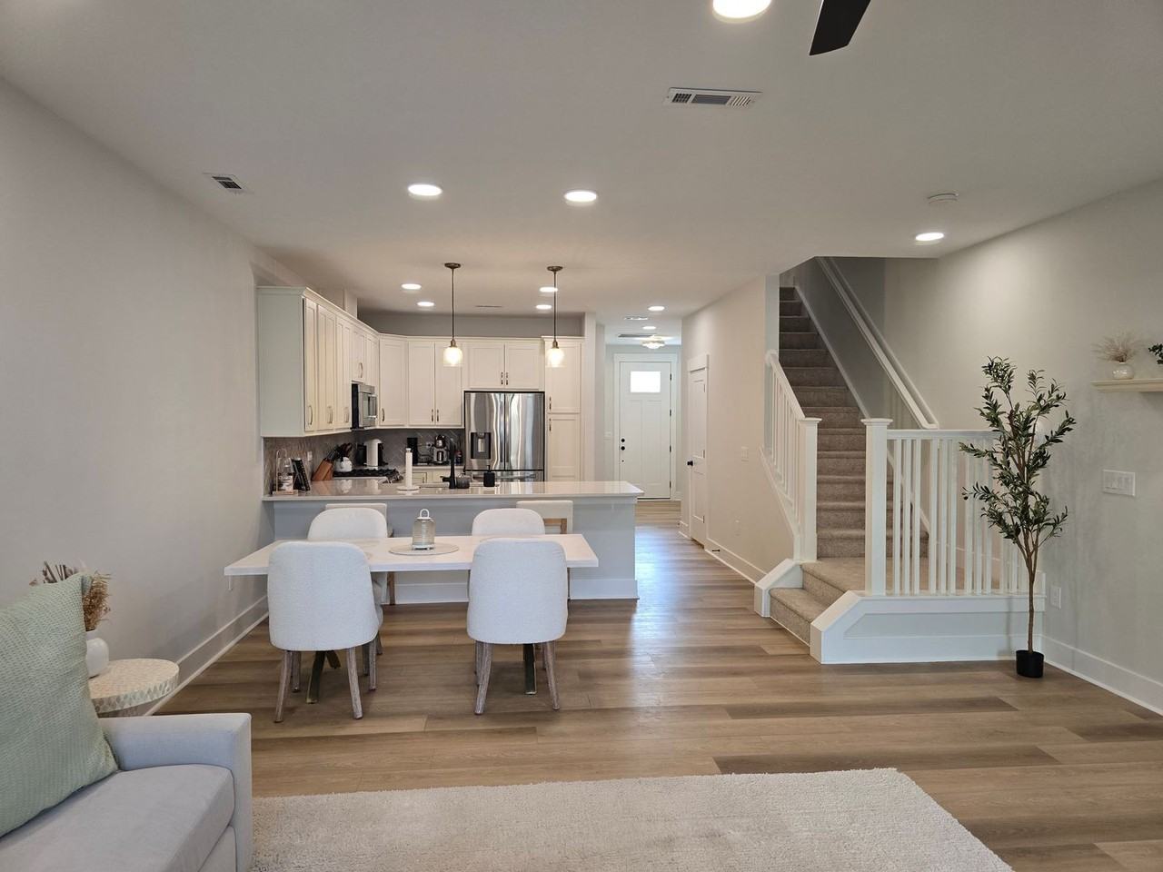 4019 Elk Creek Ln - Photo 5 of 22