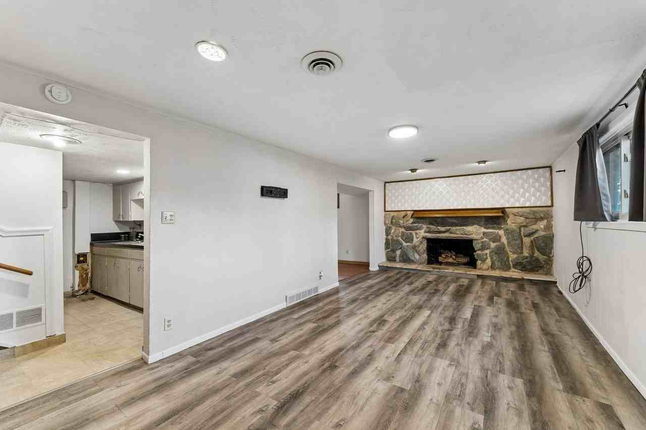 13116 Southdale Cir - Photo 5 of 35