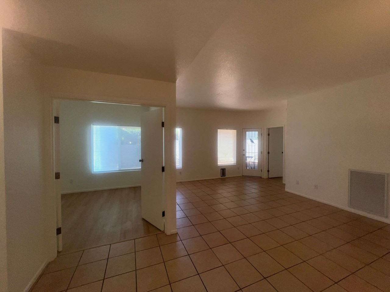 5565 N Sapphire Dr - Photo 2 of 22