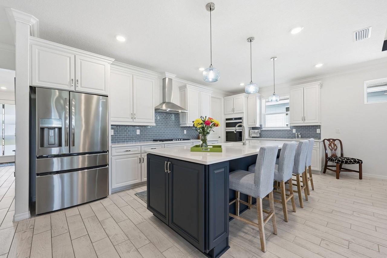 11130 Town View Ct - Photo 2 of 50