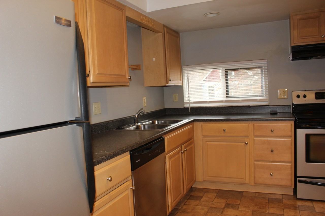 543 S Trenton Ave - Photo 2 of 21