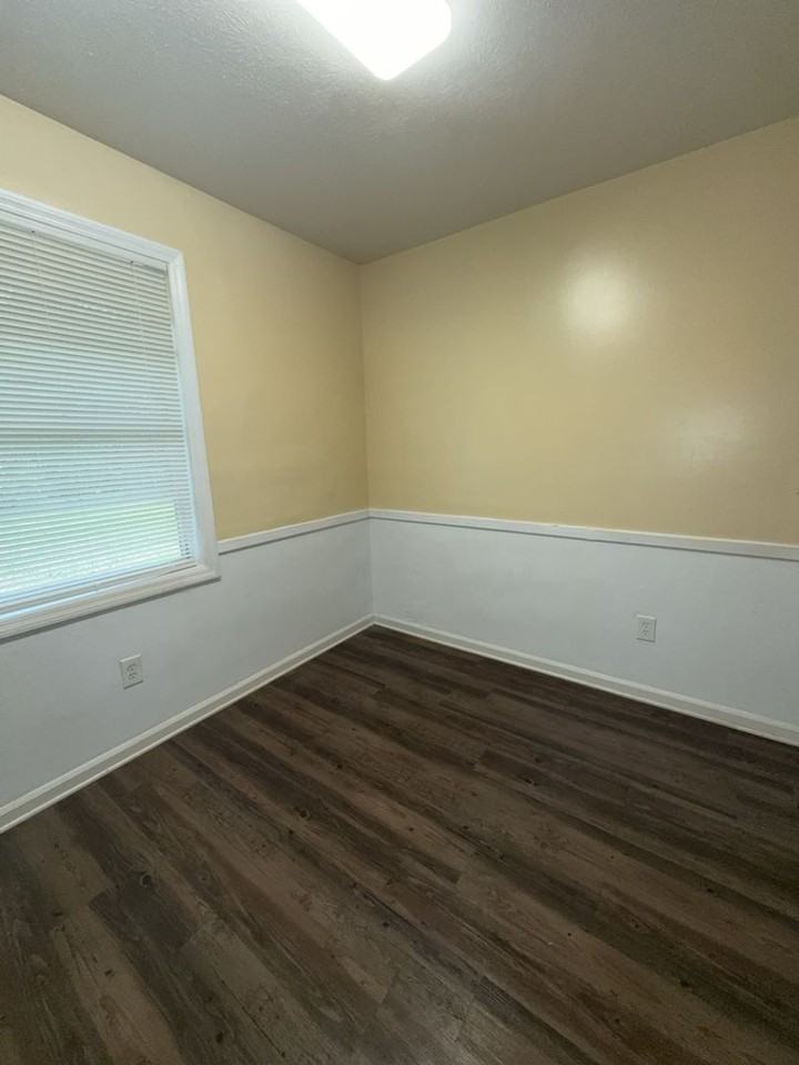 2216 Welch Dr - Photo 4 of 12