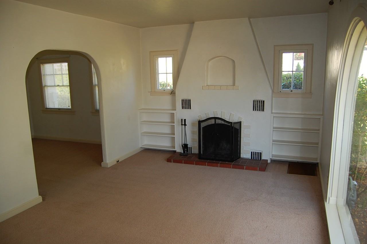 31 Elm St - Photo 2 of 6