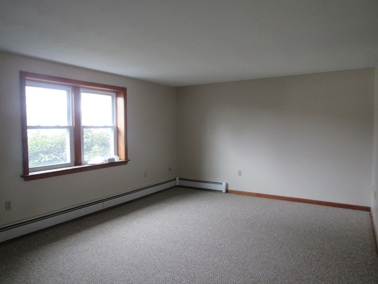 12 Pinehurst Ave - Photo 3 of 18