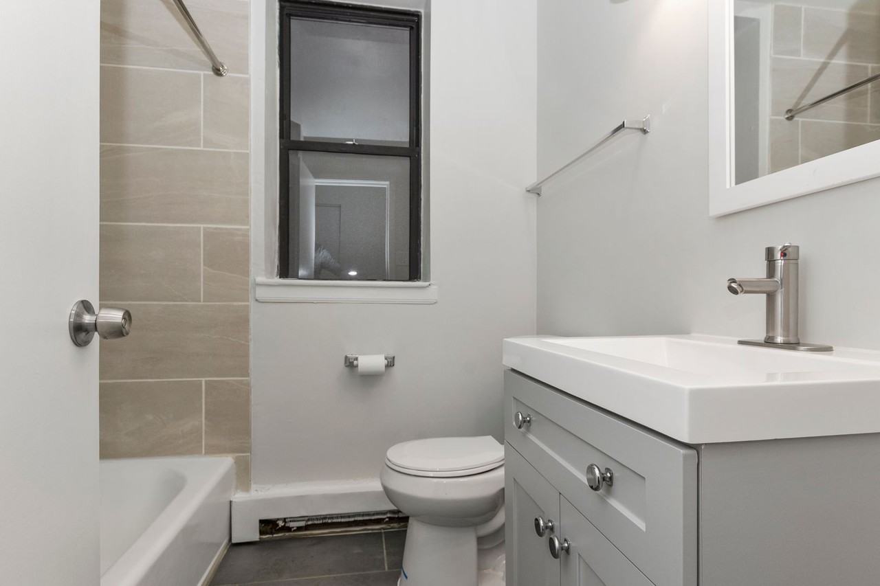 4520-26 S. Vincennes Avenue - Photo 2 of 18