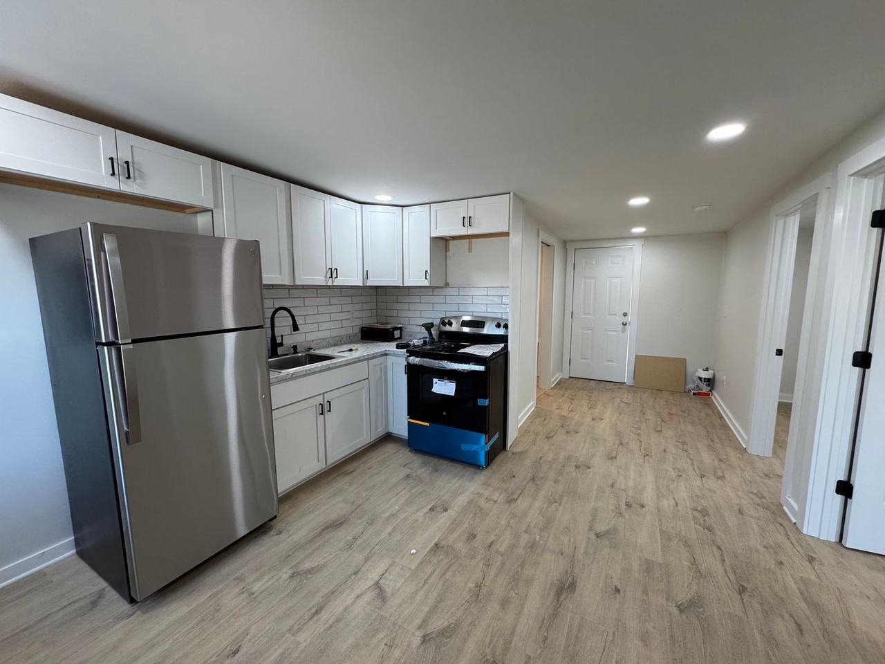 904 Coldwater Rd #9 - Photo 3 of 15