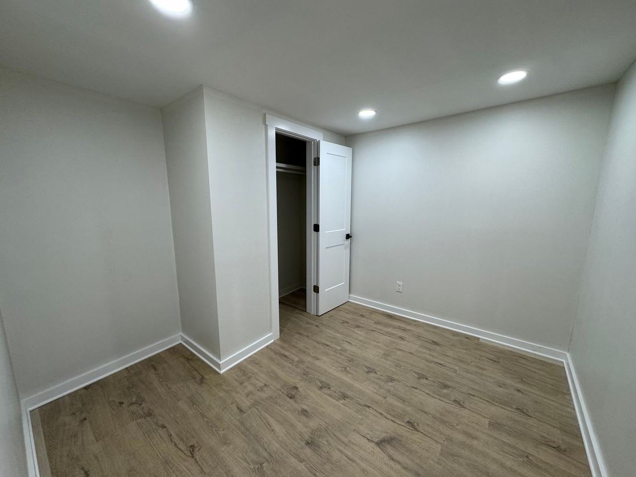 904 Coldwater Rd #9 - Photo 7 of 15