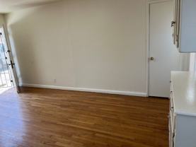 KGL7TH - Photo 1 of 1