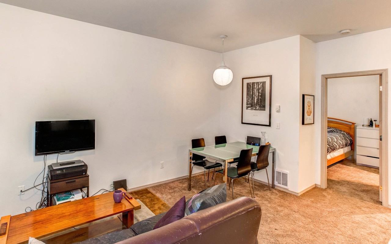 Andrea Ridge - Photo 7 of 31