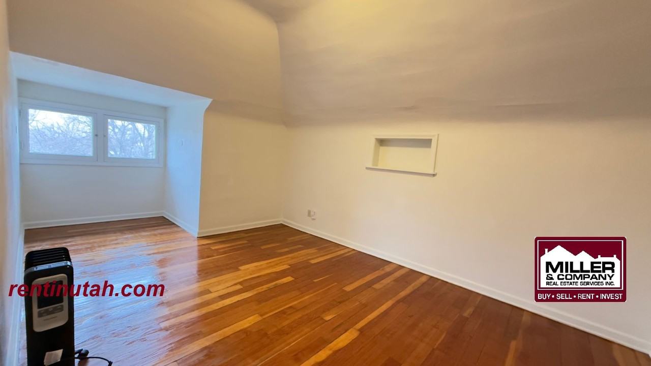 815 E 100 S #6 - Photo 4 of 8