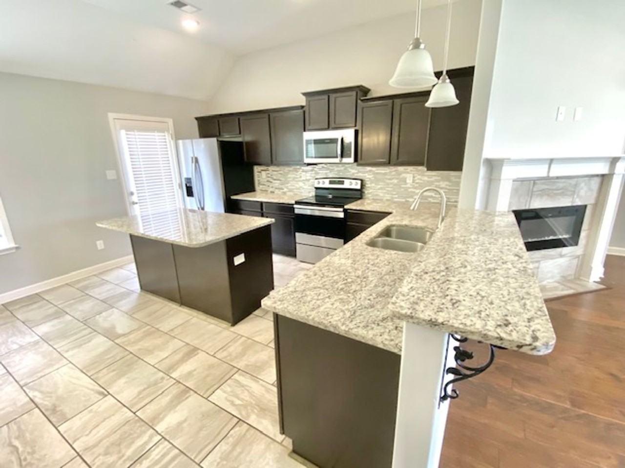 5831 Port Stacy Dr - Photo 3 of 14