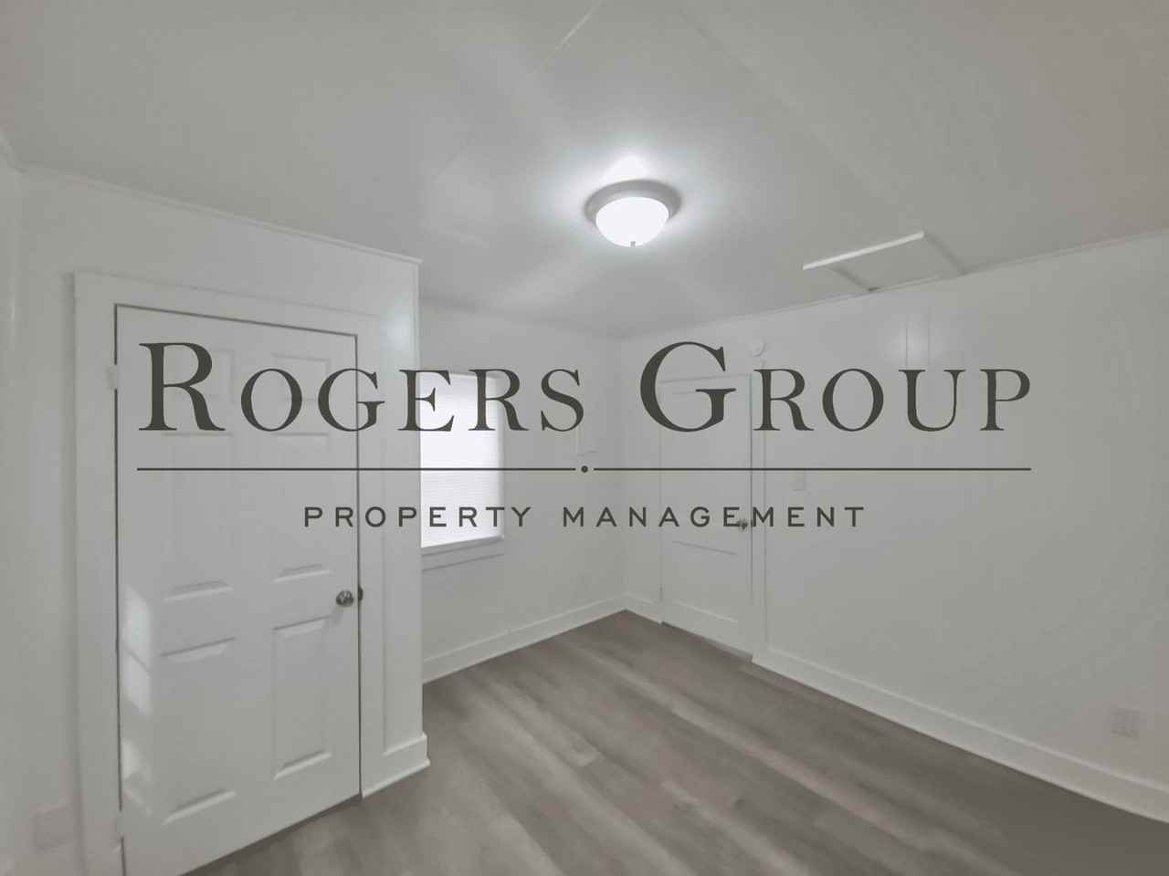 305 Perry St - Photo 7 of 14