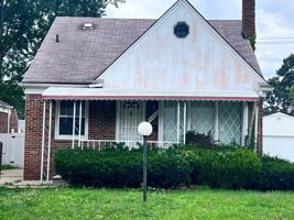 featured image of 19989 Strathmoor St