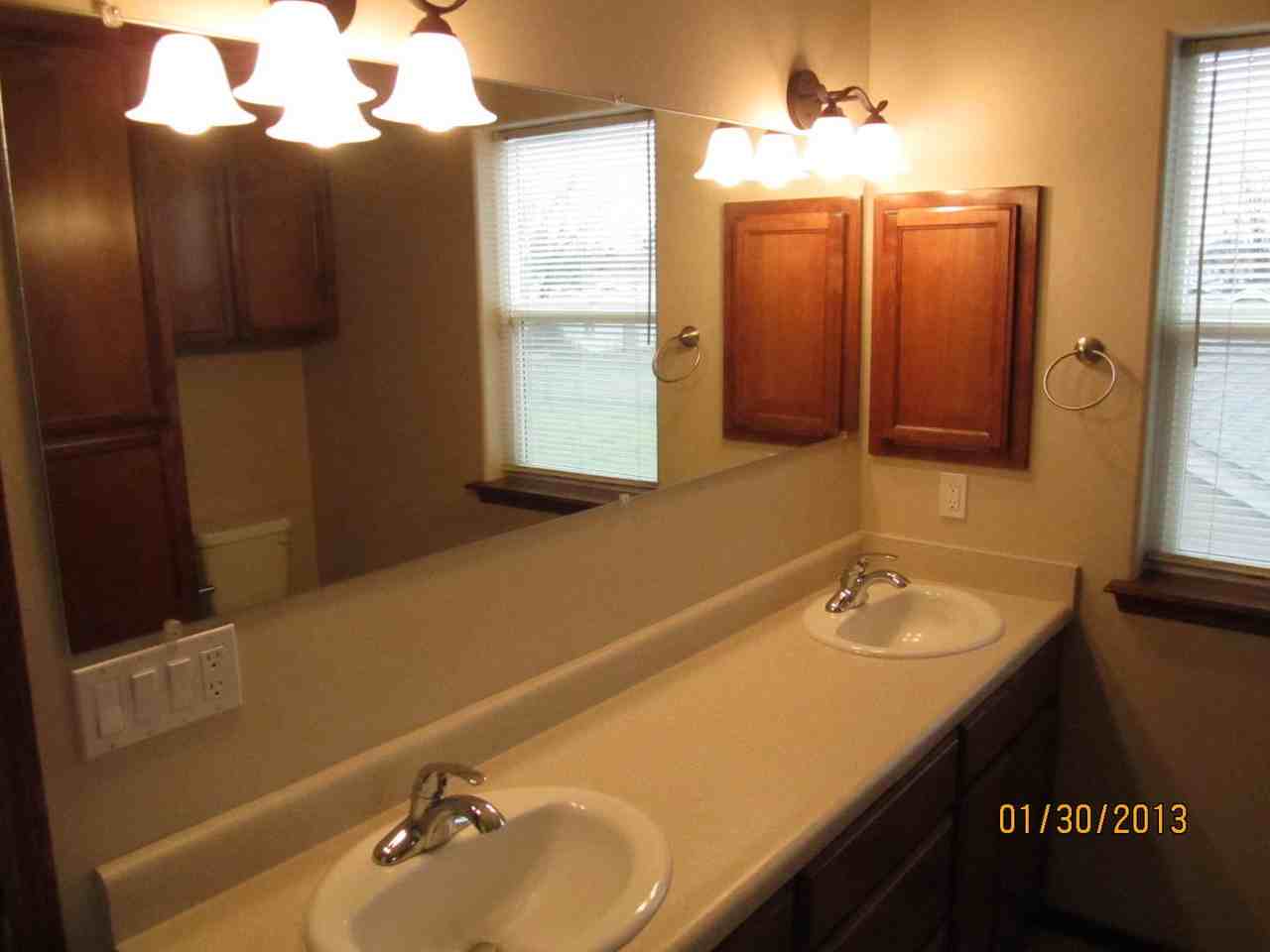 389 Cascade Dr - Photo 5 of 5