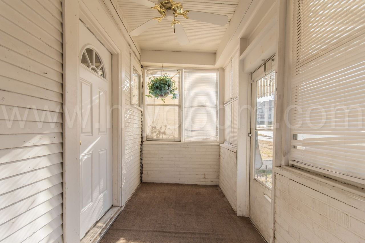 2219 S 14th St - Photo 3 of 25