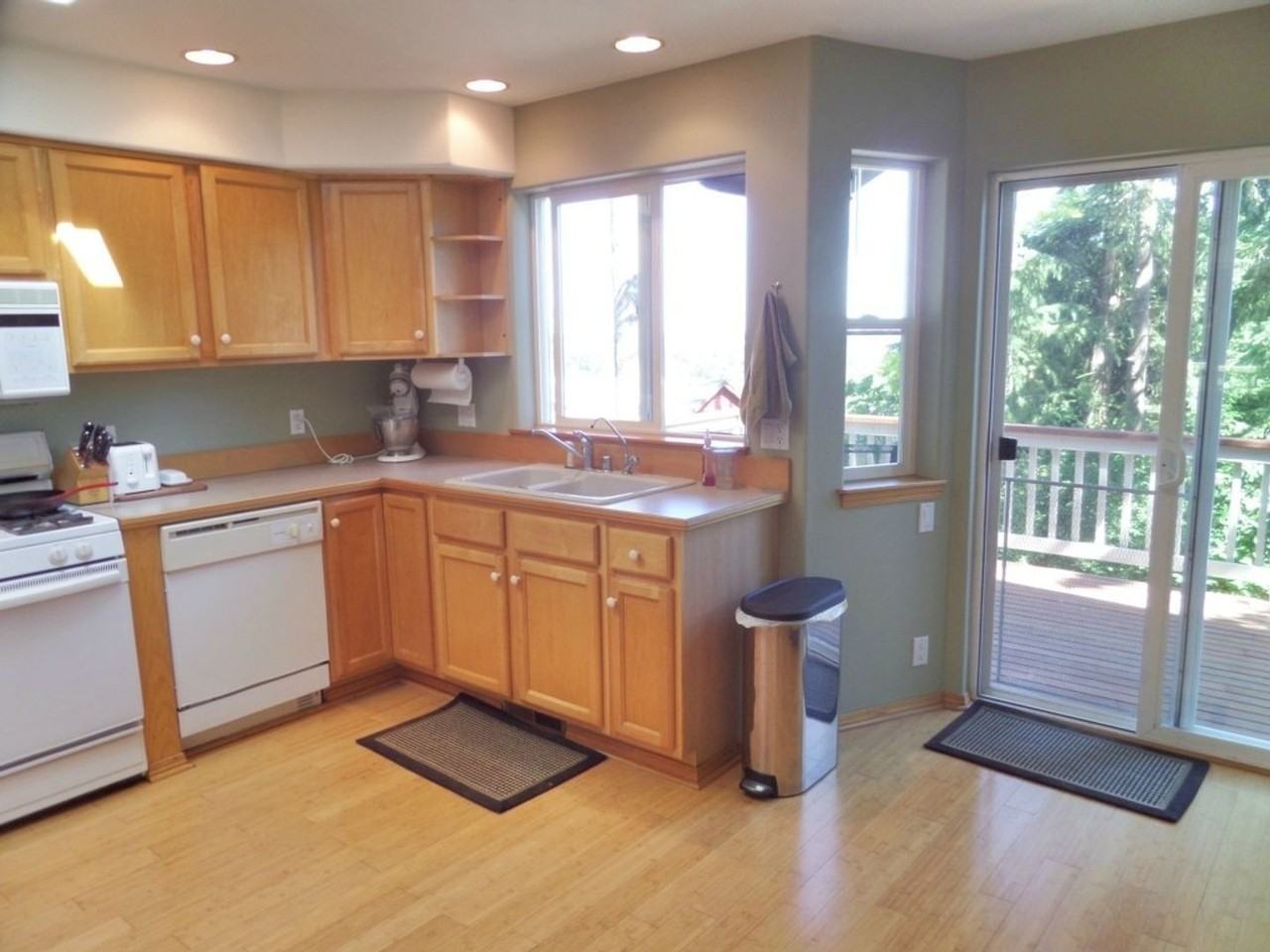 1911 Ponderosa Ct - Photo 2 of 18