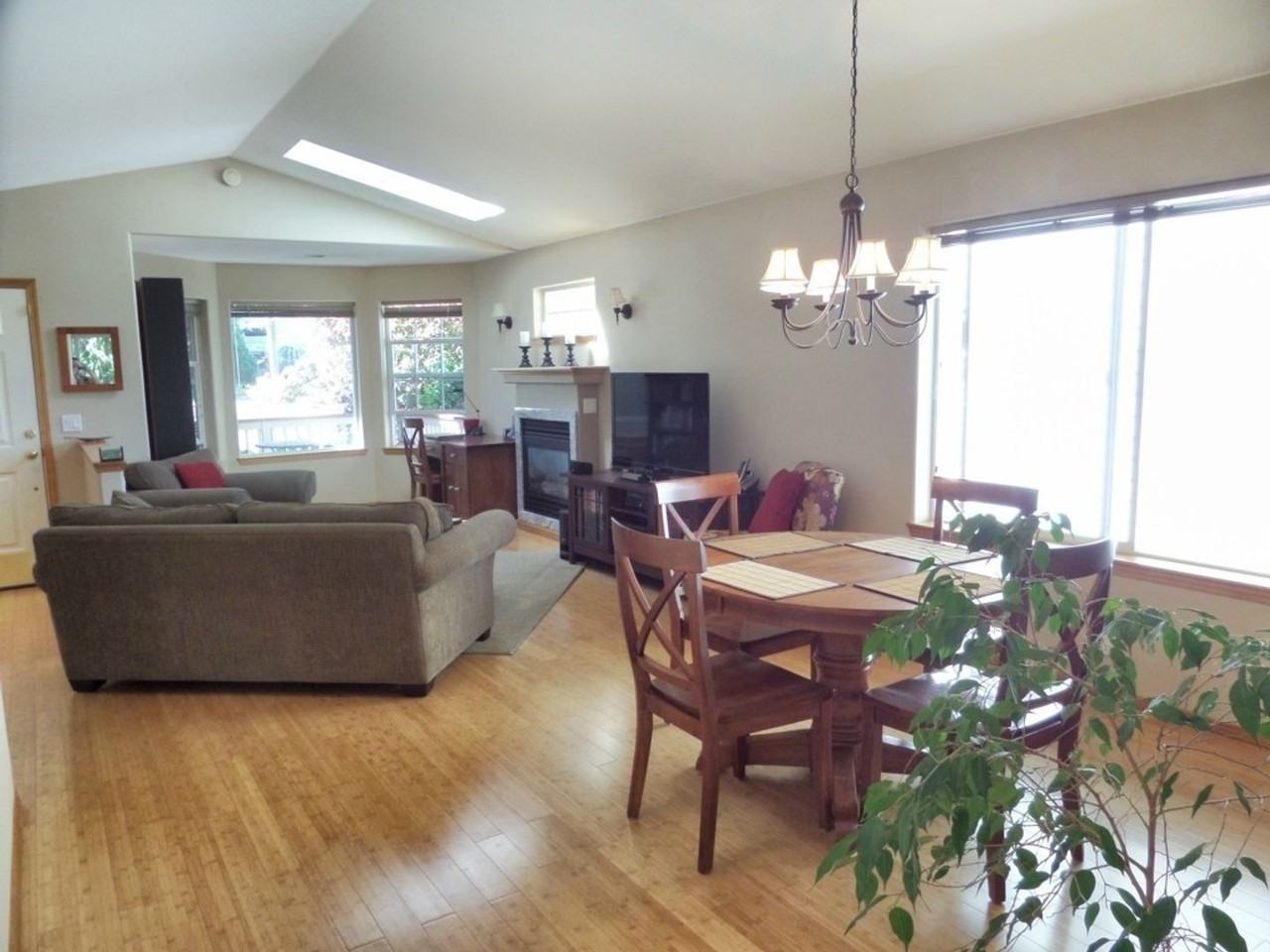 1911 Ponderosa Ct - Photo 5 of 18