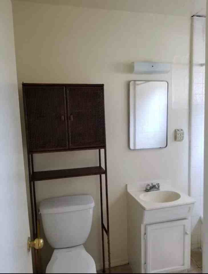 209 S Santa Cruz St - Photo 5 of 11